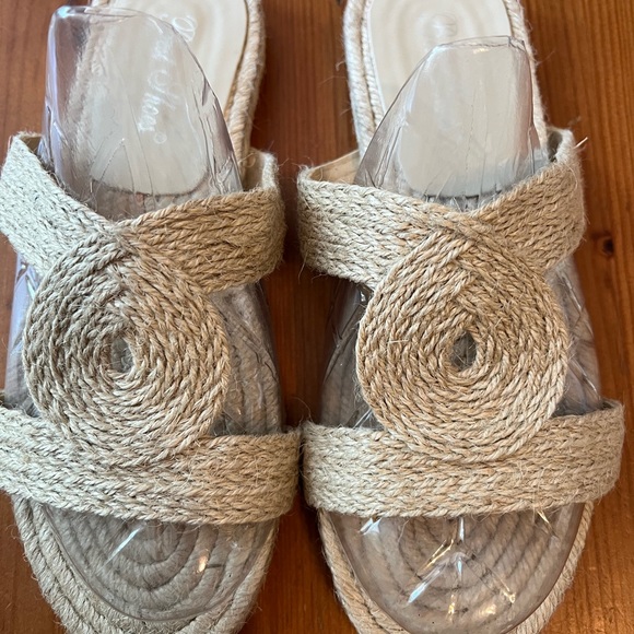 Espadrille slip on sandals. New. Romanesque design. From Spain. Size EU 37. - Picture 2 of 5